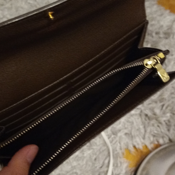 🤎SOLD🤎Louis Vuitton Damier Ebene Sarah Wallet - Picture 10 of 11